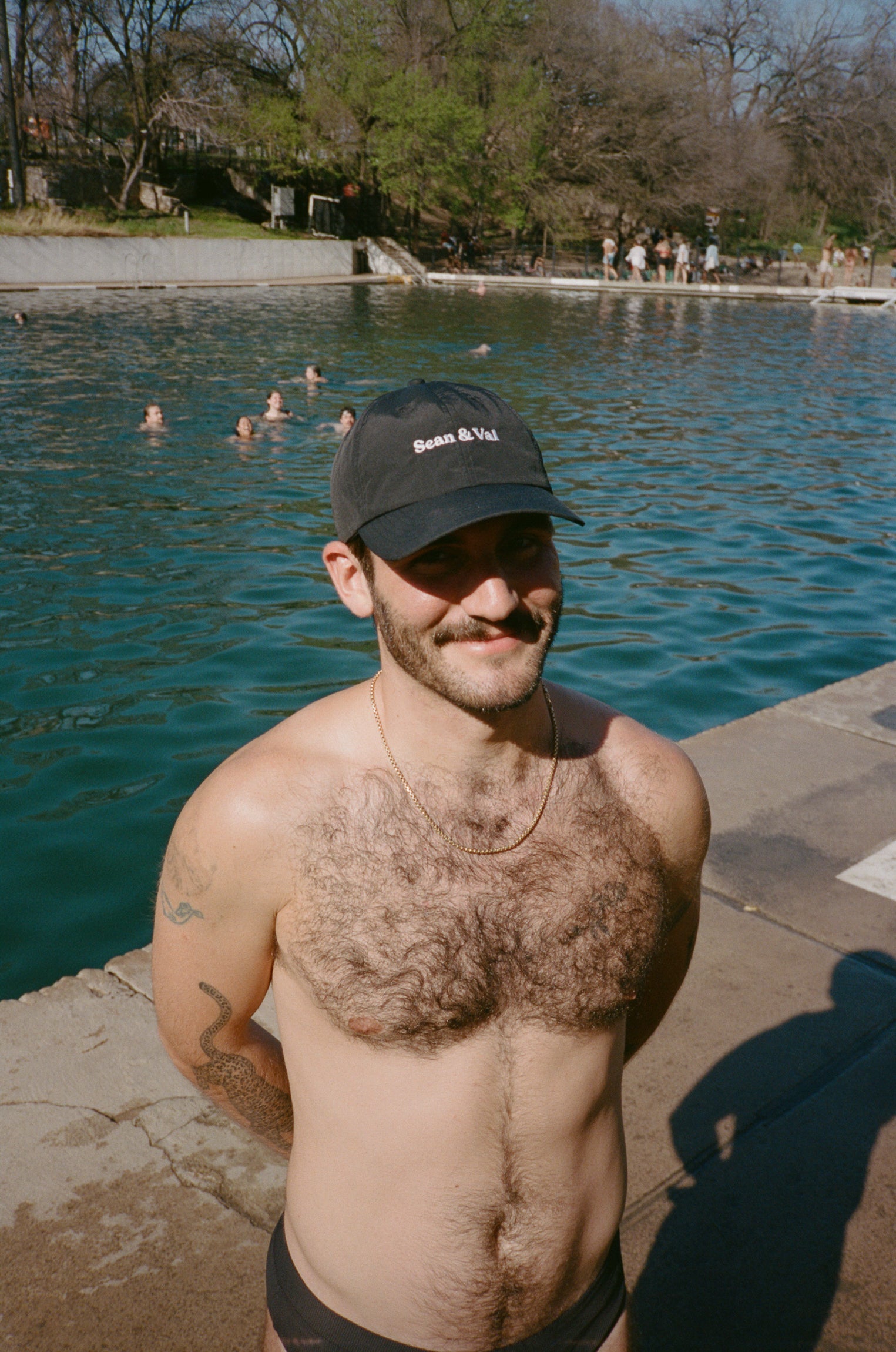 photo of hat on model